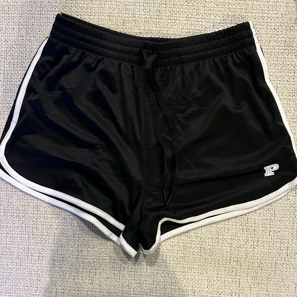 Victoria’s Secret Pink Mesh Tech Gym Shorts-Pure Black Size S🖤 - Picture 2 of 2